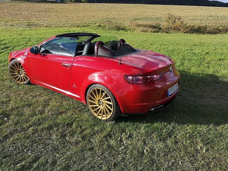 Gebraucht Alfa Romeo Spider 200 PS (147 kW) 2009 Rot Cabrio