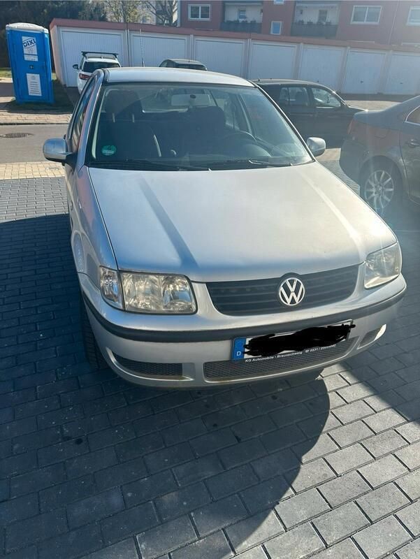 Grau Gebraucht 2001 VW Polo Kleinwagen | 1.000 € (Guter Preis) - Bild 1/4