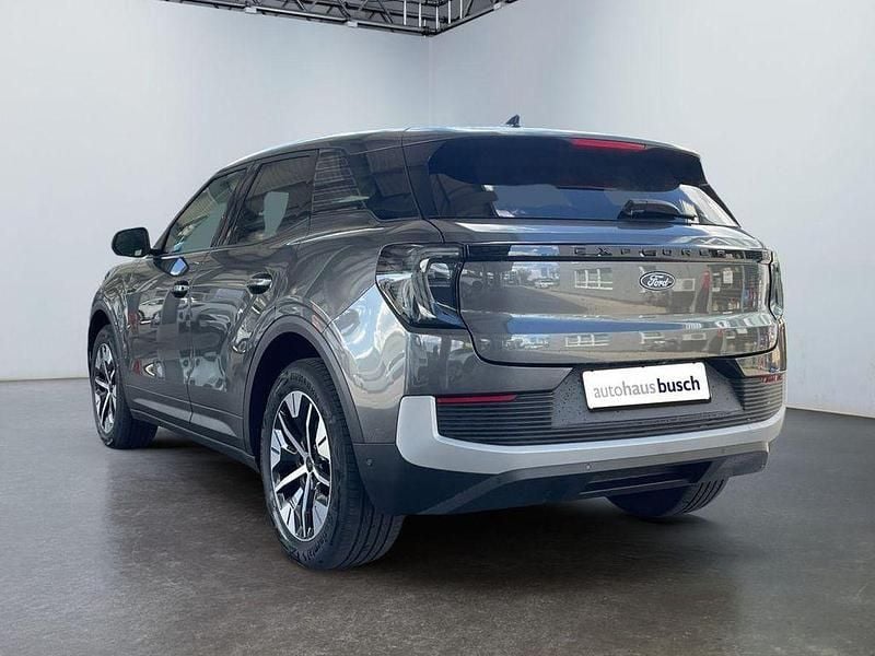 Second-hand Ford Explorer 250 kW (340 CP) 2025 Gri SUV