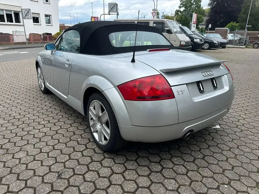Gebraucht Audi TT Roadster Sport 150 PS (110 kW) 2002 Silber Cabrio