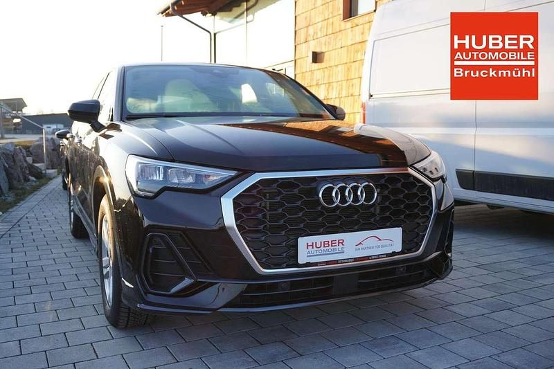 Gebraucht Audi Q3 150 PS (110 kW) 2023 Mythosschwarz metallic SUV