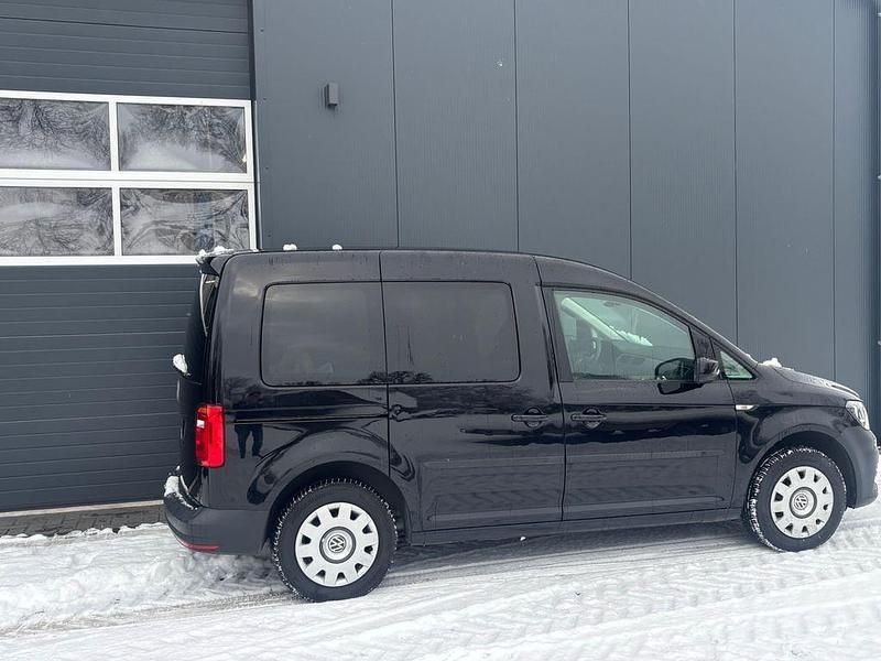 Gebraucht VW Caddy 102 PS (75 kW) 2018 Schwarz Van / Kleinbus