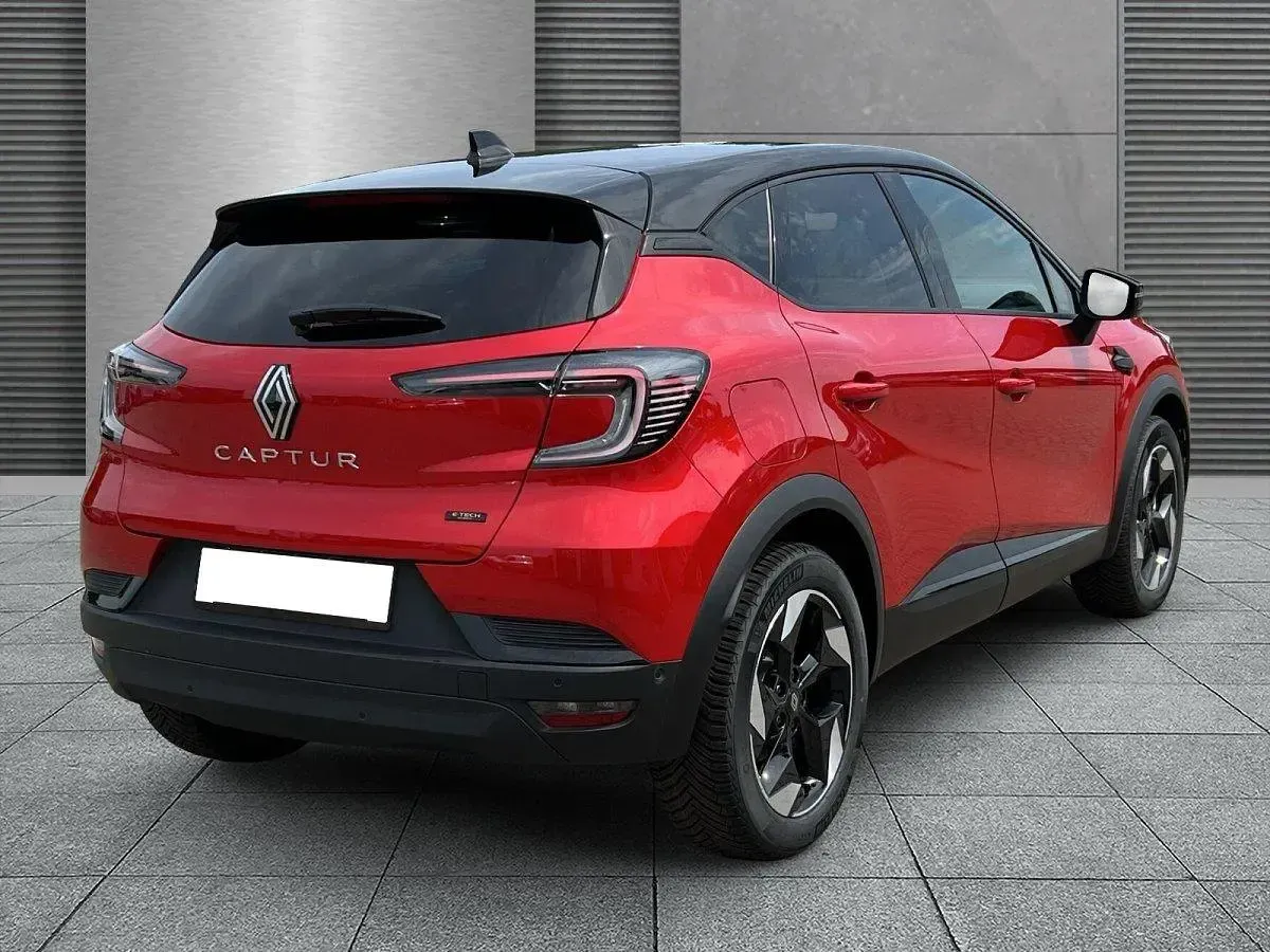 Neu Renault Captur Techno 158 PS (116 kW) 2026 Dezirrot + blackpearlschwarz SUV
