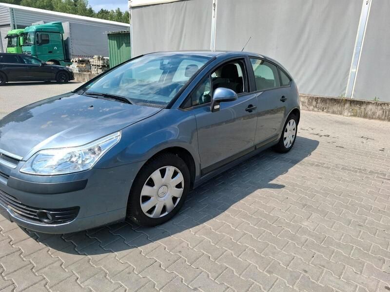 Grau Gebraucht 2008 Citroën C4 Kleinwagen | 2.500 € - Bild 1/4