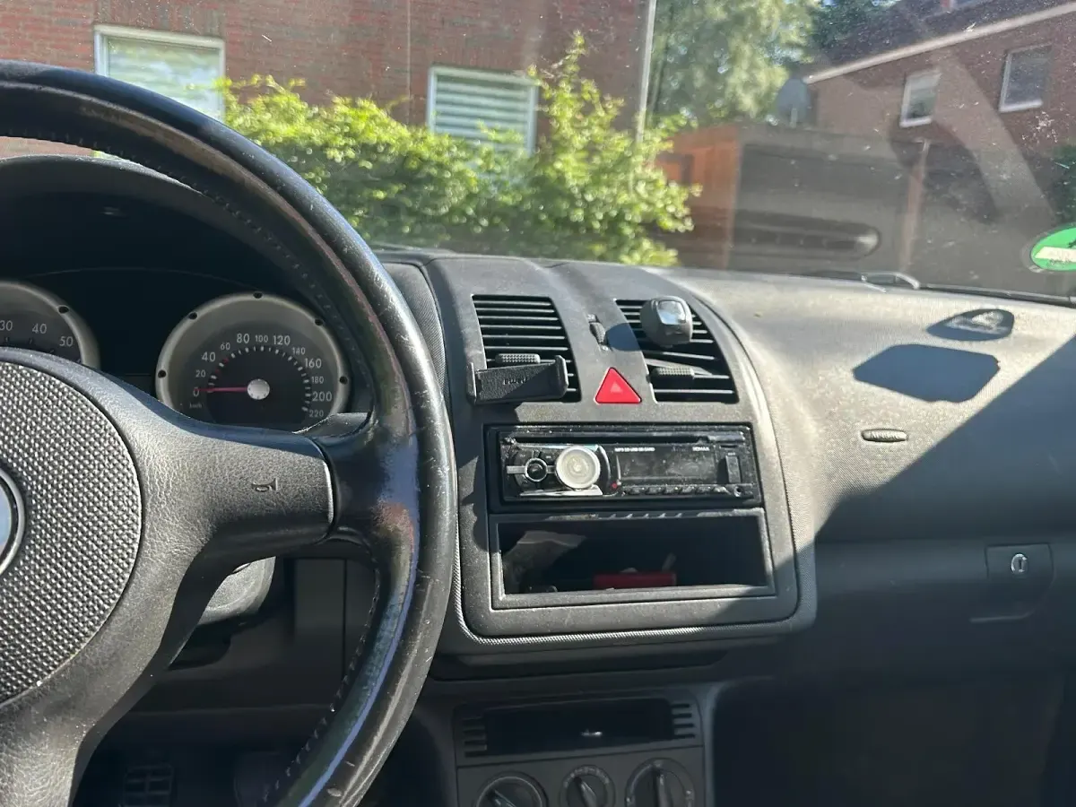 Gebraucht VW Polo 75 PS (55 kW) 2001 Grau Kleinwagen