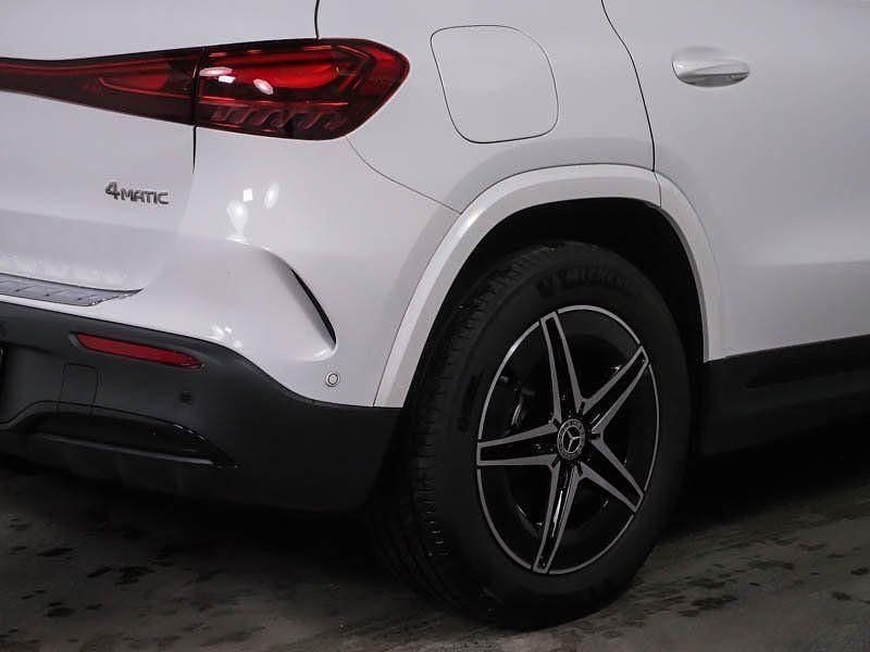 Gebraucht Mercedes EQA300 AMG 168 kW (229 PS) 2024 Unilack polarweiß SUV
