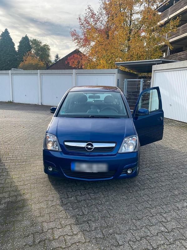 Blau Gebraucht 2009 Opel Meriva Van / Kleinbus | 4.500 € (Etwas zu teuer) - Bild 1/4