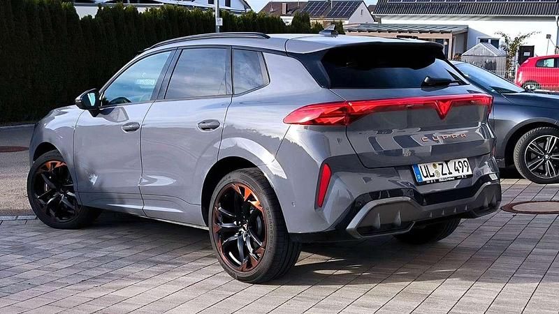 Gebraucht Cupra Terramar VZ2 265 PS (194 kW) 2024 Graphene grey SUV