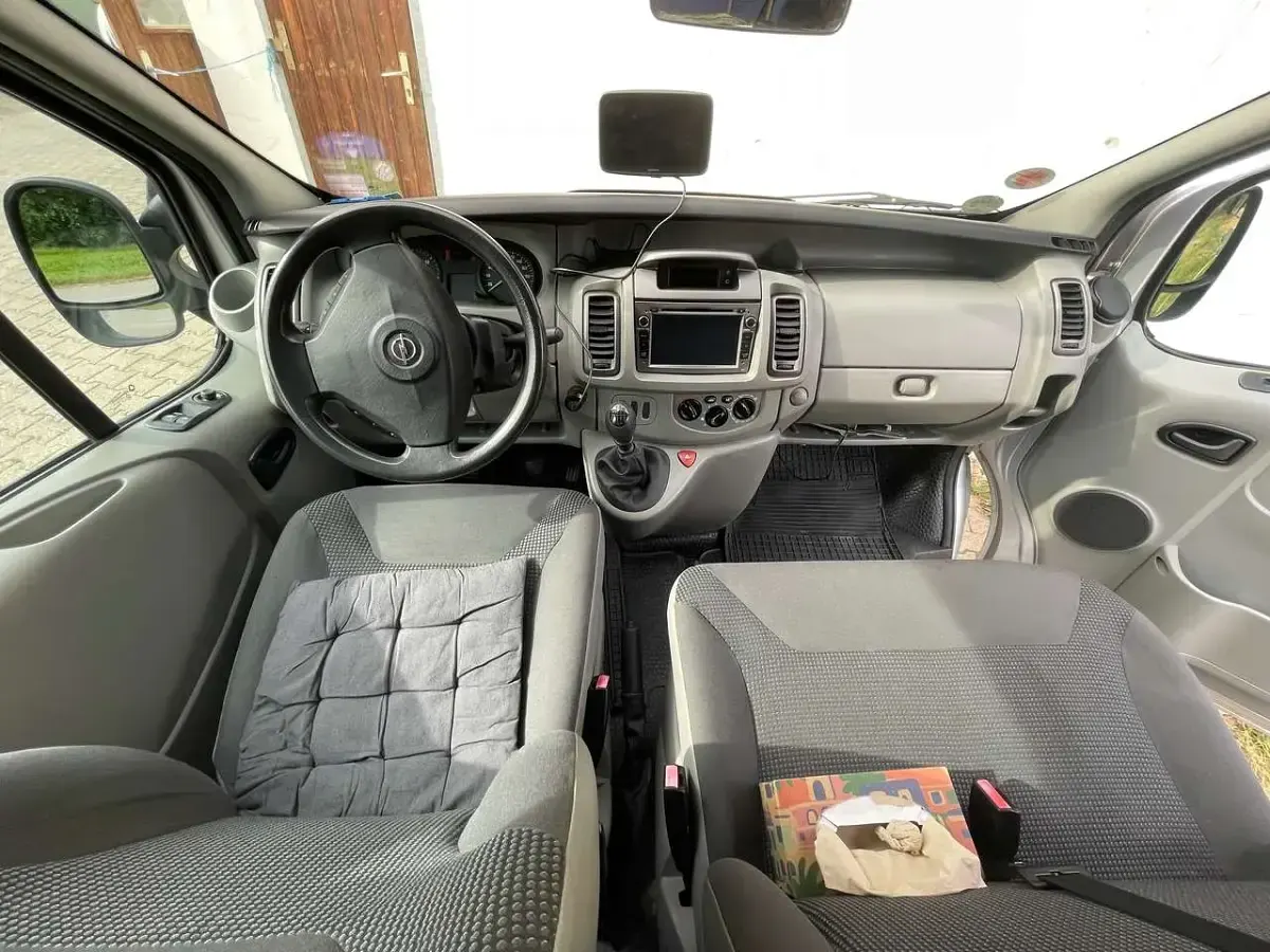 Gebraucht Opel Vivaro 114 PS (83 kW) 2008 Grau Van / Kleinbus