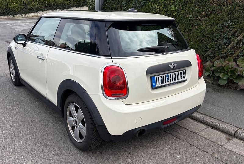 Gebraucht Mini ONE 102 PS (75 kW) 2015 Weiß Kleinwagen