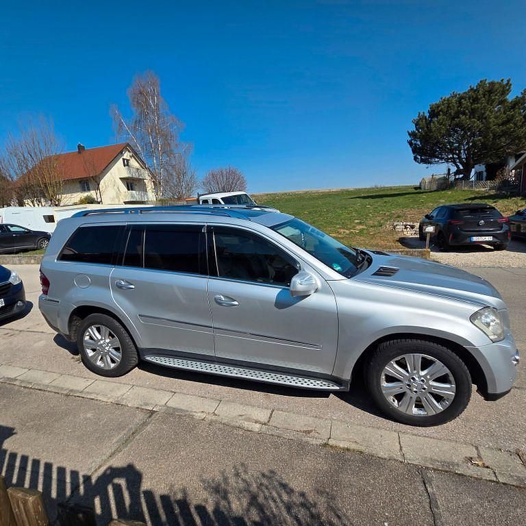 Gebraucht Mercedes GL320 224 PS (164 kW) 2009 Silber SUV
