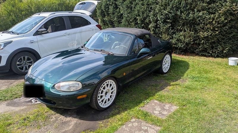 Second-hand Mazda MX5 110 CP (80 kW) 2000 Verde Cabrio