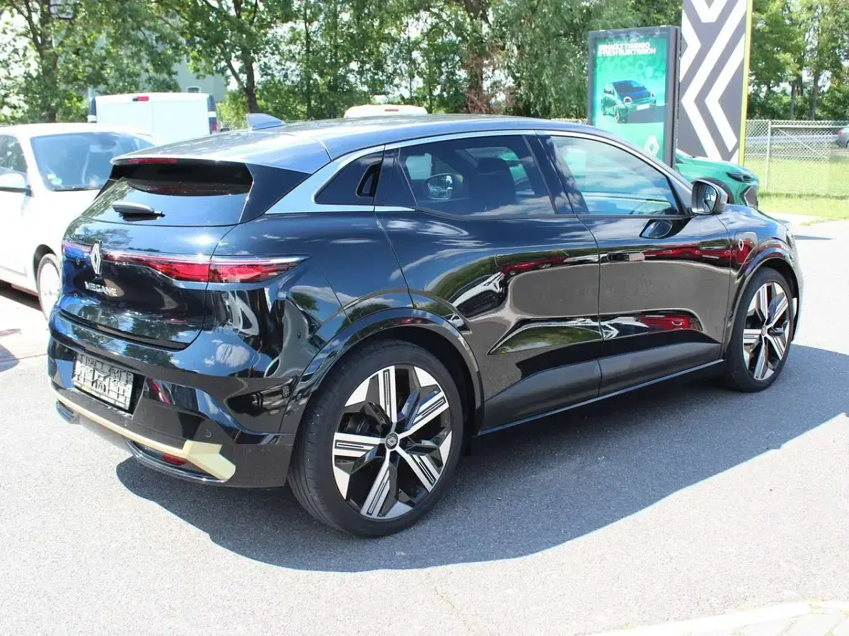 Gebraucht Renault Megane E-Tech Iconic 160 kW (218 PS) 2022 Schwarz gne grau kqg Limousine