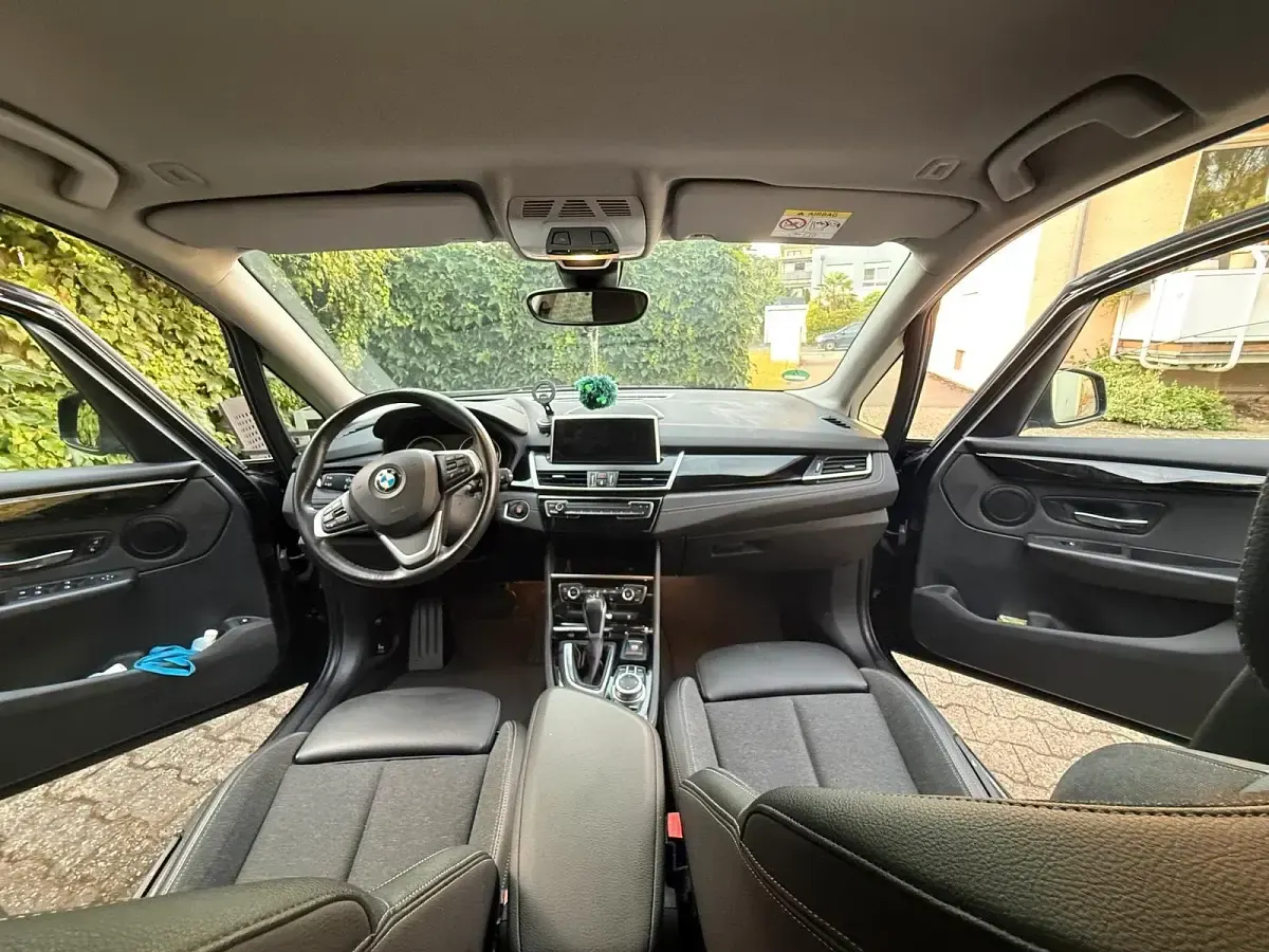 Gebraucht BMW 225 2020 Schwarz Van / Kleinbus