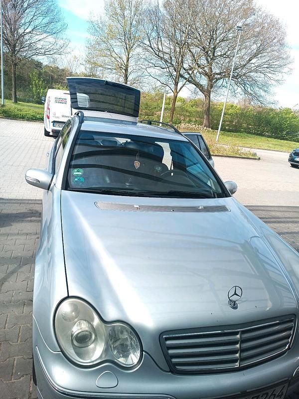 Gebraucht Mercedes C320 224 PS (164 kW) 2005 Silber Kombi