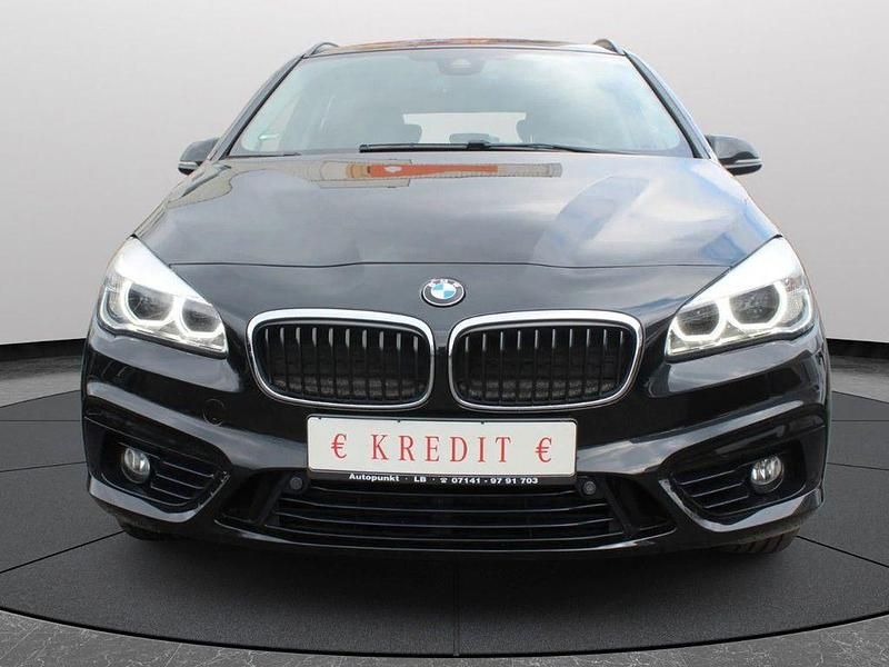 Gebraucht BMW 220 Active Tourer Sport Line 190 PS (139 kW) 2017 Schwarz Van / Kleinbus
