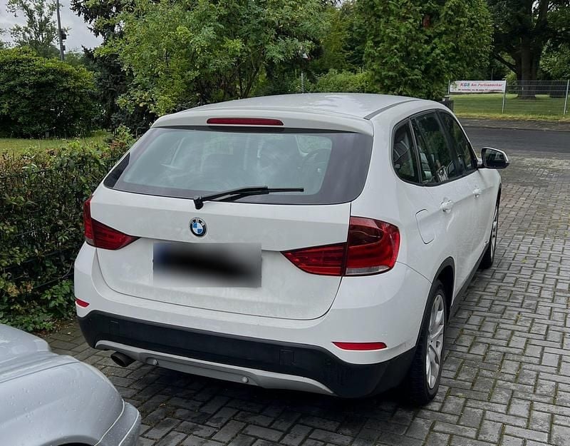 Gebraucht BMW X1 150 PS (110 kW) 2012 Weiß SUV