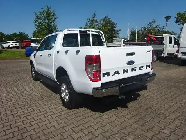 Gebraucht Ford Ranger XLT 170 PS (125 kW) 2022 Frozen white Pickup