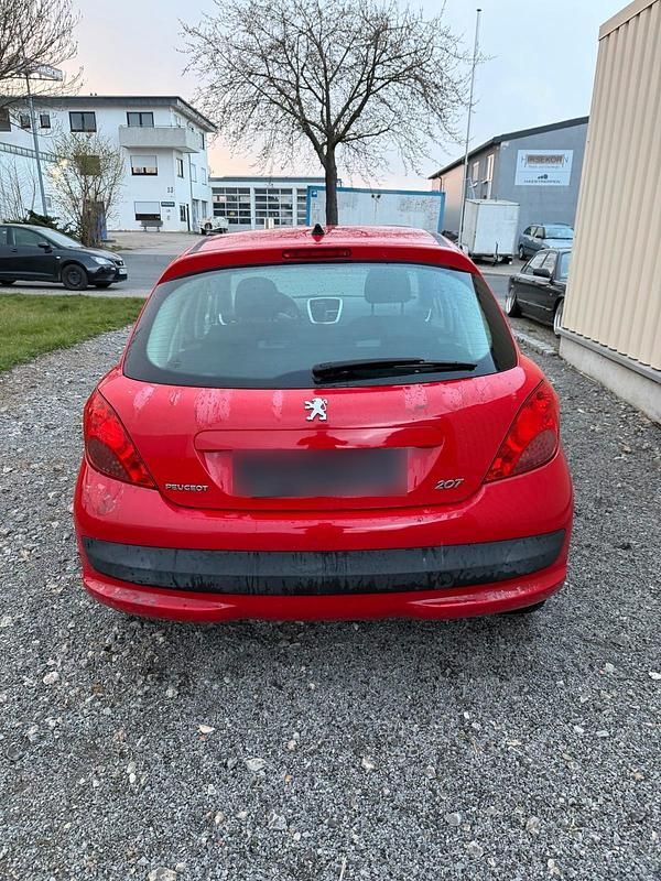 Gebraucht Peugeot 207 95 PS (69 kW) 2009 Rot Limousine