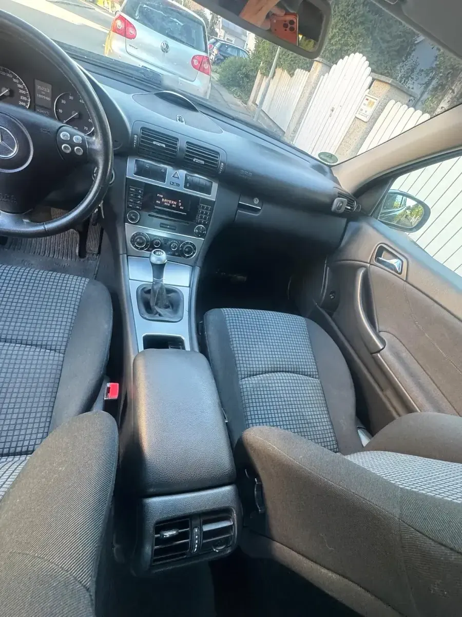Gebraucht Mercedes C200 163 PS (119 kW) 2004 Schwarz Coupé