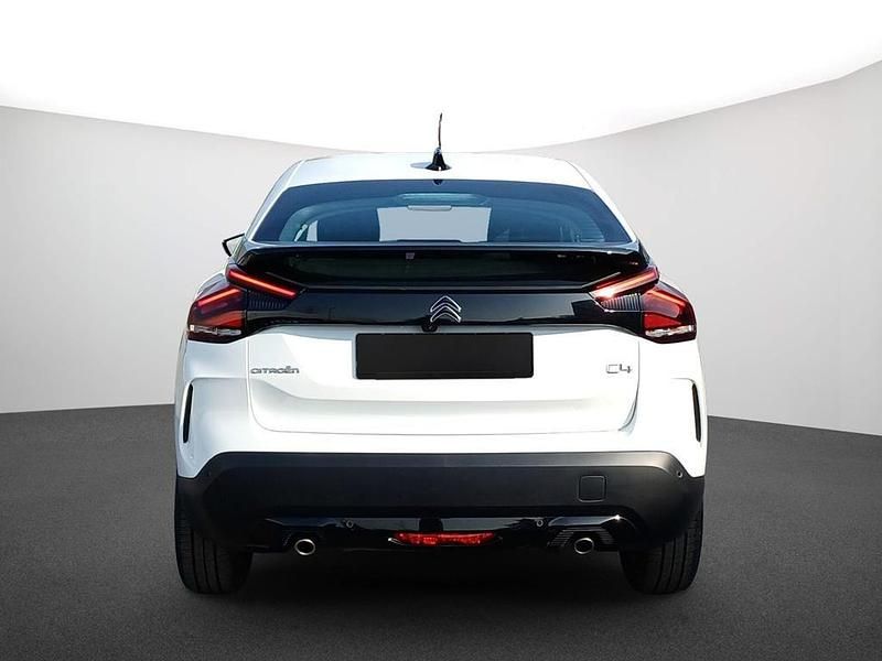 Gebraucht Citroën C4 Feel 131 PS (96 kW) 2024 Weiß SUV