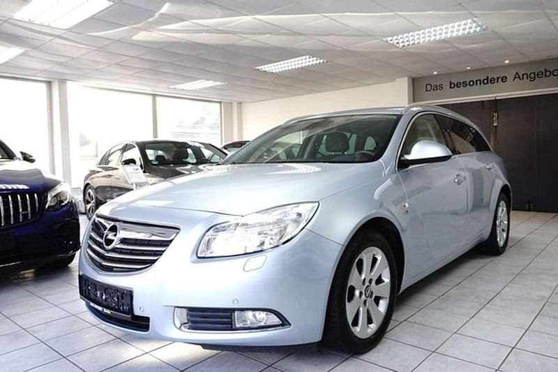 Gebraucht Opel Insignia 179 PS (131 kW) 2012 Silber Kombi
