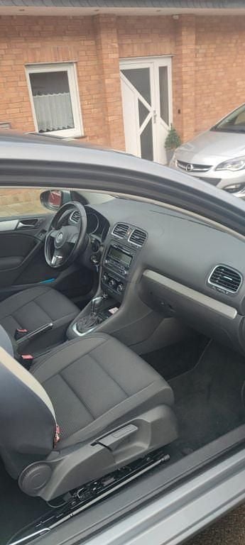 Gebraucht VW Golf VI Team 105 PS (77 kW) 2010 Silber Kleinwagen