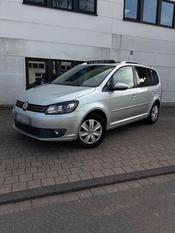 Gebraucht VW Touran 160 PS (117 kW) 2012 Silber Van / Kleinbus