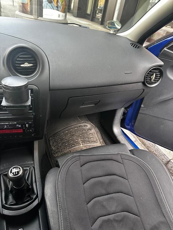 Gebraucht Seat Ibiza 75 PS (55 kW) 2006 Blau Kleinwagen