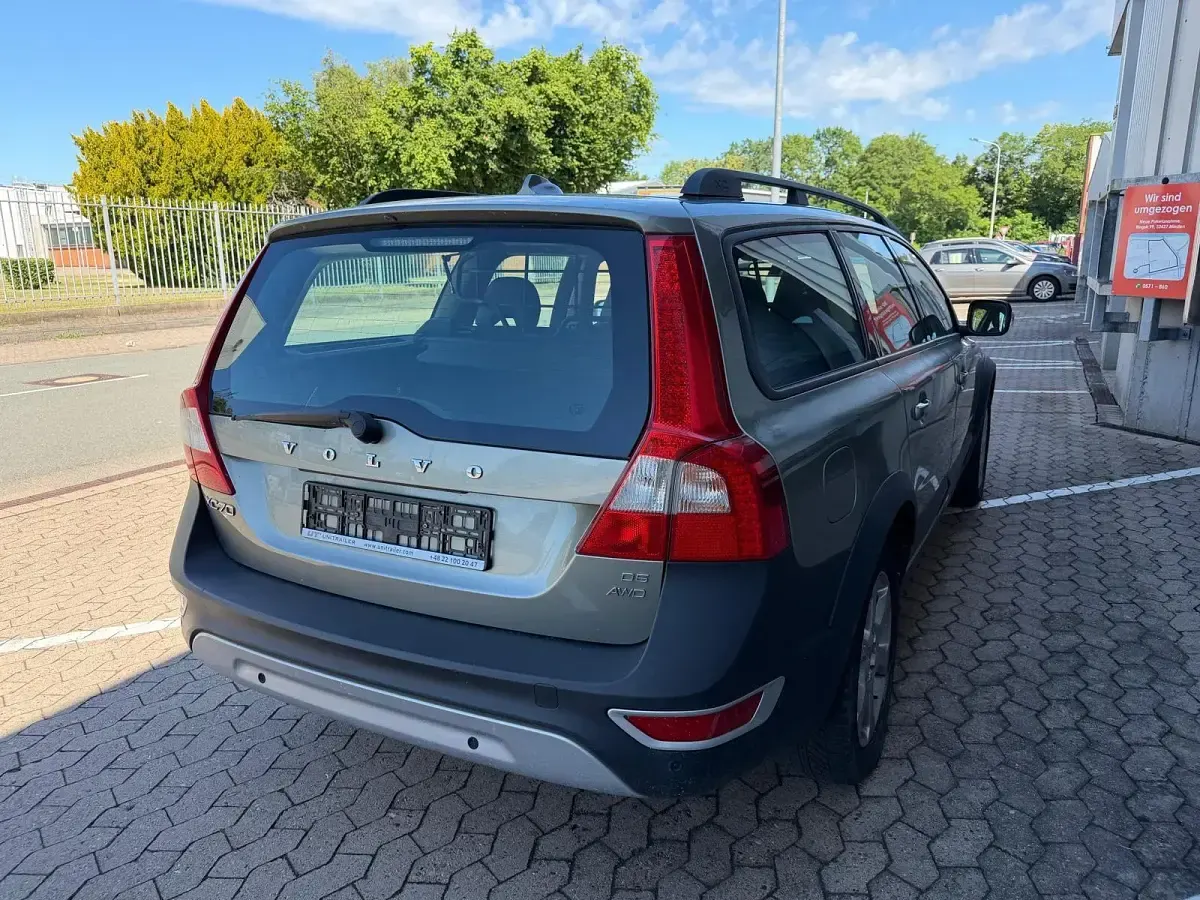 Gebraucht Volvo XC70 185 PS (136 kW) 2008 Grau Kombi