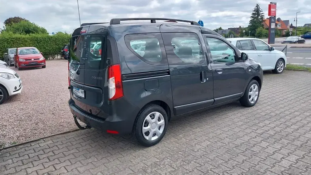 Gebraucht Dacia Dokker Ambiance 102 PS (75 kW) 2017 Grau Van / Kleinbus