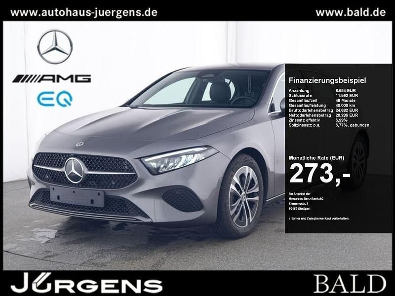 Mountain grey metallic Gebraucht 2024 Mercedes A200 Progressive Limousine | 30.880 € (Fairer Preis) - Bild 1/4