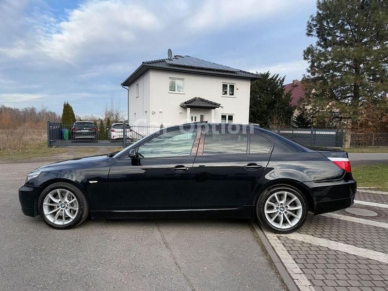 Gebraucht BMW 550 Shadowline 367 PS (269 kW) 2008 Schwarz Limousine