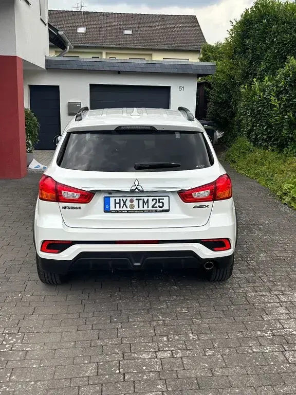 Gebraucht Mitsubishi ASX Edition 150 PS (110 kW) 2019 Weiß SUV