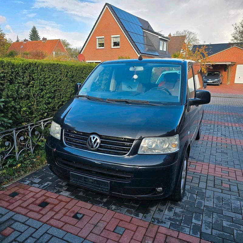 Schwarz Gebraucht 2007 VW Multivan Van | 8.999 € (Guter Preis) - Bild 1/4