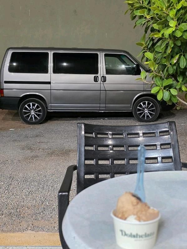Grau Gebraucht 2000 VW T4 Van | 12.999 € - Bild 1/2