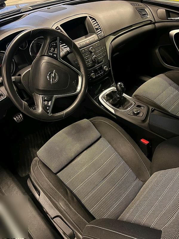 Gebraucht Opel Insignia 2012 Schwarz Kombi
