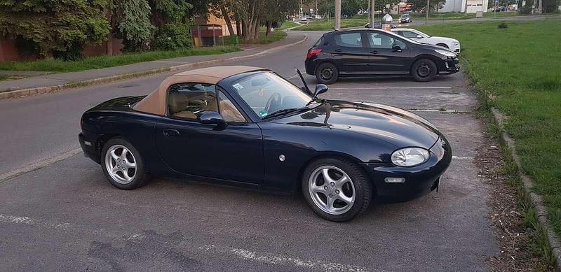 Blau Gebraucht 1999 Mazda MX5 Cabrio | 6.500 € (Teuer) - Bild 1/4