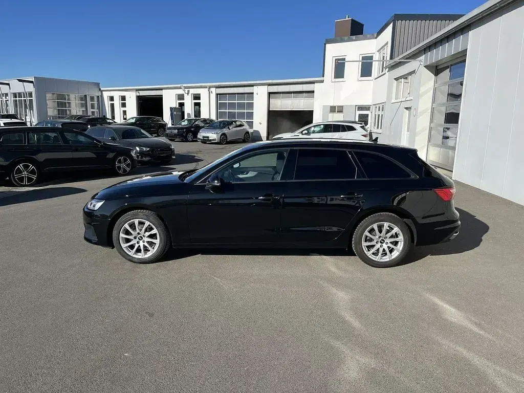 Usata Audi A4 150 CV (110 kW) 2022 Nero Station wagon