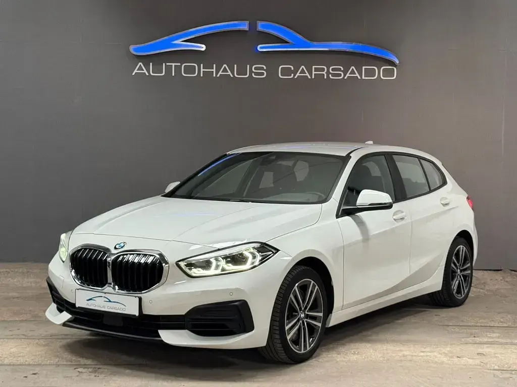 Gebraucht BMW 120 Performance 178 PS (130 kW) 2023 Weiß Kleinwagen