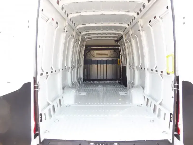 Neu Iveco Daily 177 PS (130 kW) 2026 (blanc) Van
