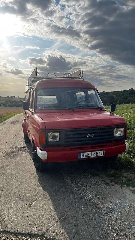 Gebraucht Ford Transit 77 PS (56 kW) 1985 Rot Van