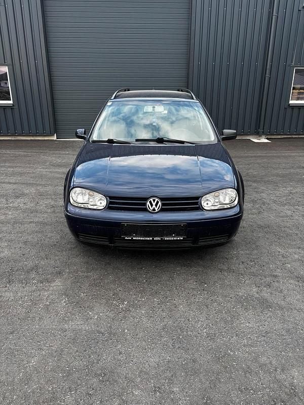 Gebraucht VW Golf IV 90 PS (66 kW) 2002 Blau Kombi