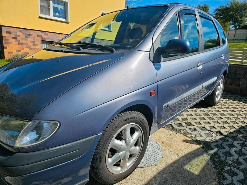 Second-hand Renault Scénic 107 CP (78 kW) 1999 Albastru Monovolum