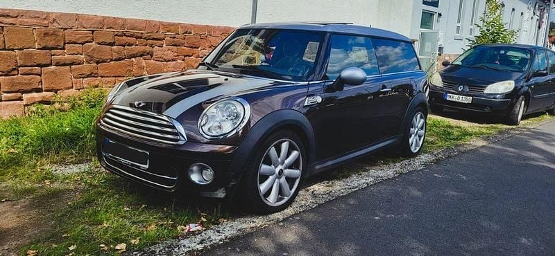Braun Gebraucht 2008 Mini One D Clubman Kombi | 5.900 € - Bild 1/1