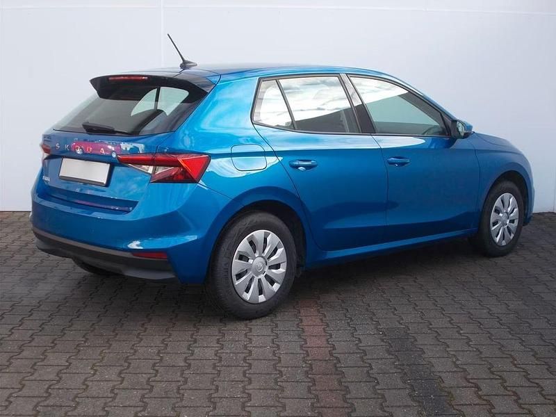 Gebraucht Skoda Fabia Selection 95 PS (69 kW) 2024 Blau Kleinwagen