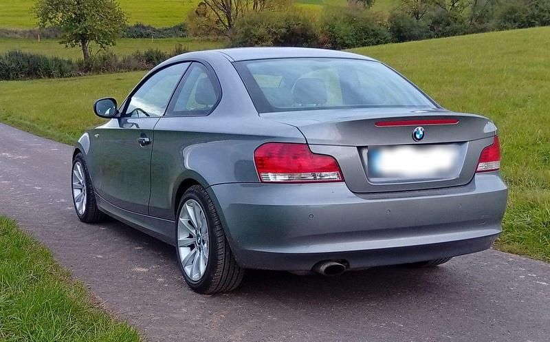 Gebraucht BMW 120 Coupé 170 PS (125 kW) 2010 Grau Coupé