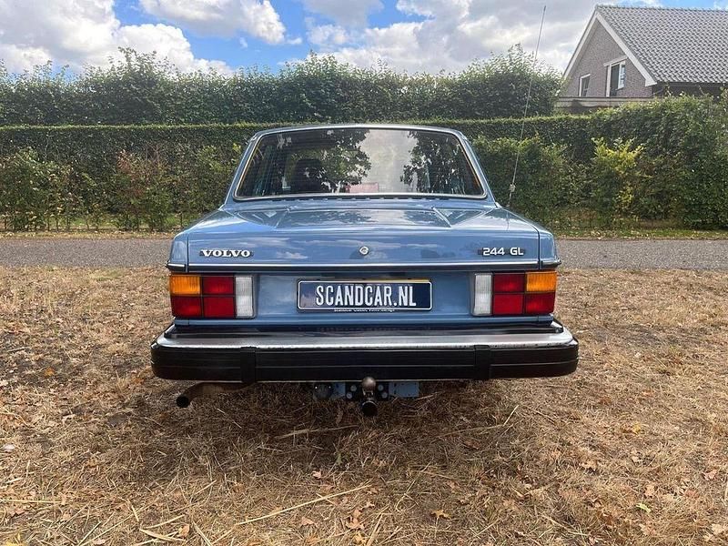 Gebraucht Volvo 244 101 PS (74 kW) 1979 Blau Limousine