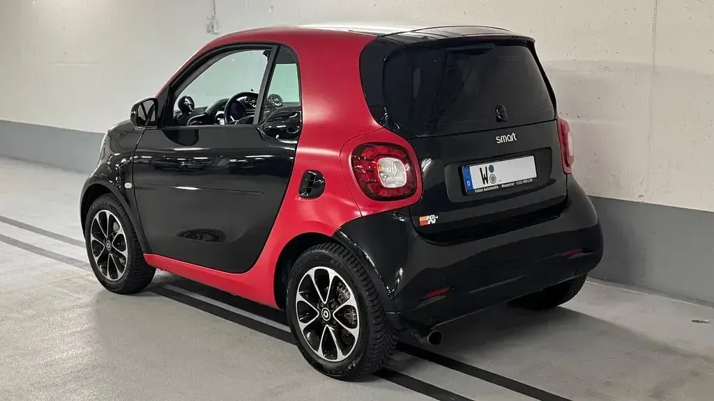 Gebraucht Smart ForTwo Coupé 90 PS (66 kW) 2016 Schwarz Coupé