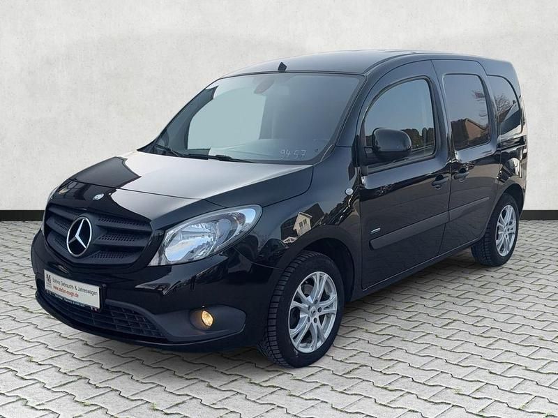 Gebraucht Mercedes Citan 112 114 PS (83 kW) 2017 Schwarz Van / Kleinbus